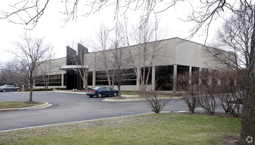 510 Exchange Ct, Aurora, IL for lease - Primary Photo - Image 1 of 4