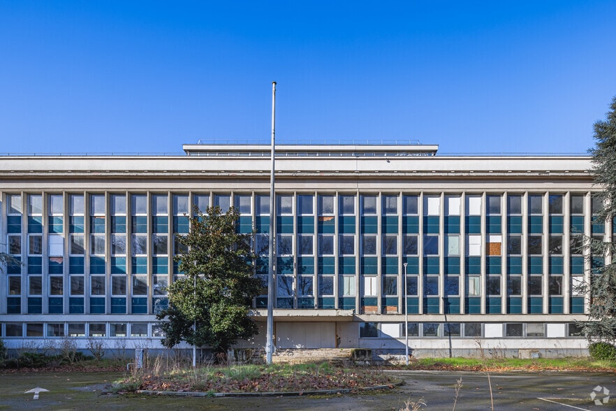 55 Quai Marcel Dassault, Saint-Cloud for lease - Building Photo - Image 2 of 7