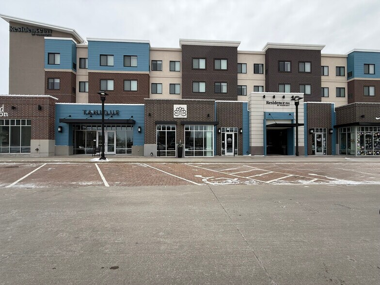 1515 SW Main St, Ankeny, IA à louer - Photo du bâtiment - Image 1 de 7