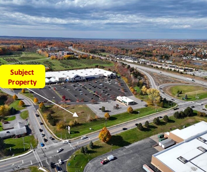 4697 Middle Settlement Rd, New Hartford, NY à vendre - Photo du bâtiment - Image 2 de 3
