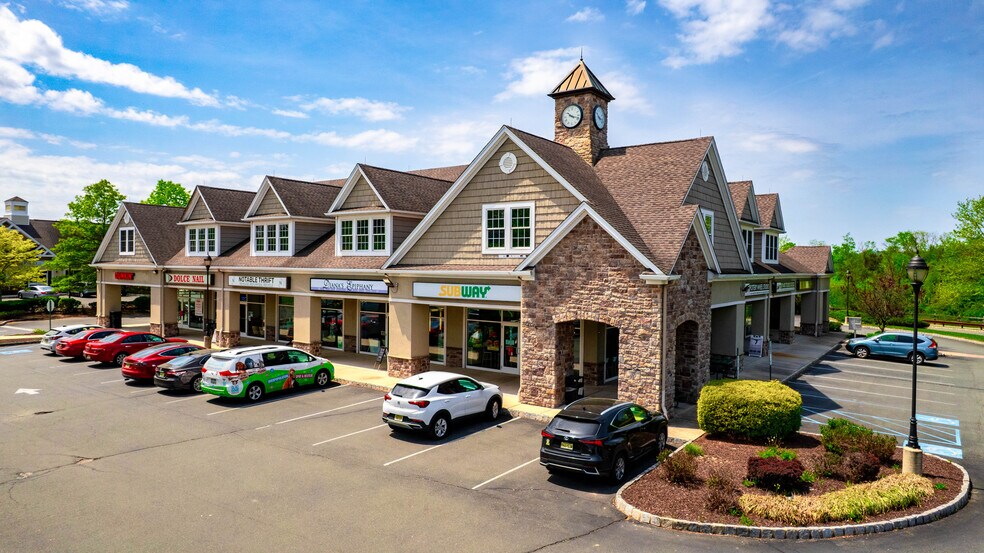 1 Tree Farm Rd, Pennington, NJ à vendre - Photo du bâtiment - Image 2 de 21