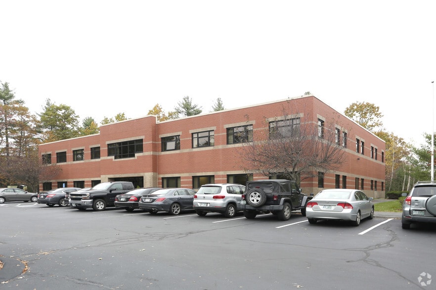 7 Wall St, Windham, NH for lease - Building Photo - Image 1 of 6