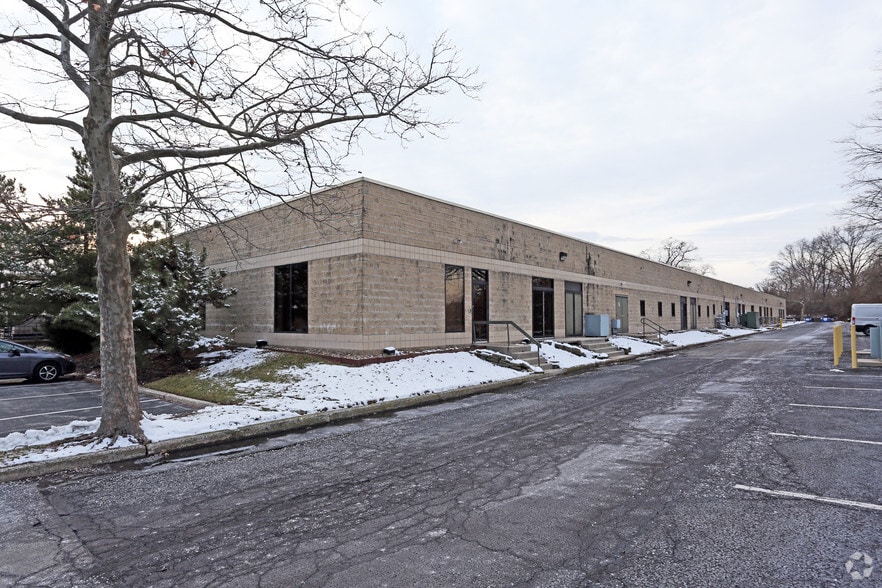 2650 Eisenhower Ave, Audubon, PA for lease - Building Photo - Image 2 of 5