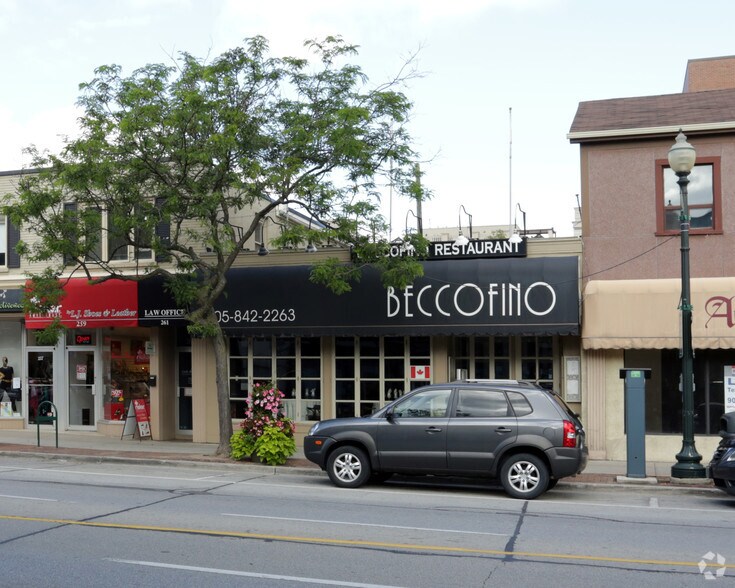263 Lakeshore Rd E, Oakville, ON for lease - Primary Photo - Image 1 of 2