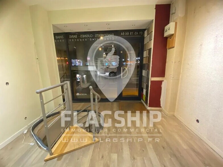 Retail in Paris for sale - Building Photo - Image 2 of 7