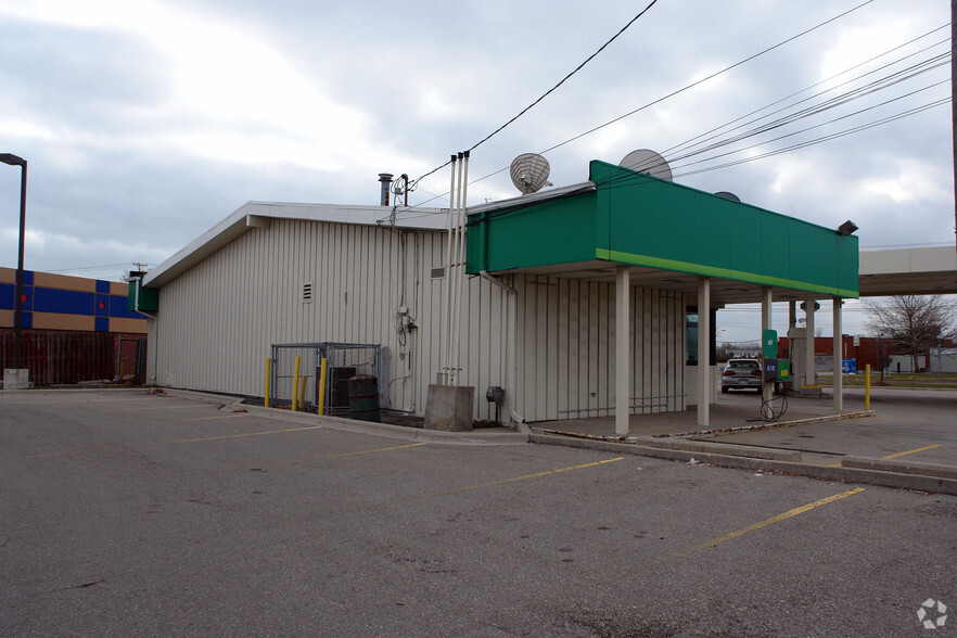 15 Mile&Grosebeck, Clinton Township, MI for sale - Building Photo - Image 1 of 1