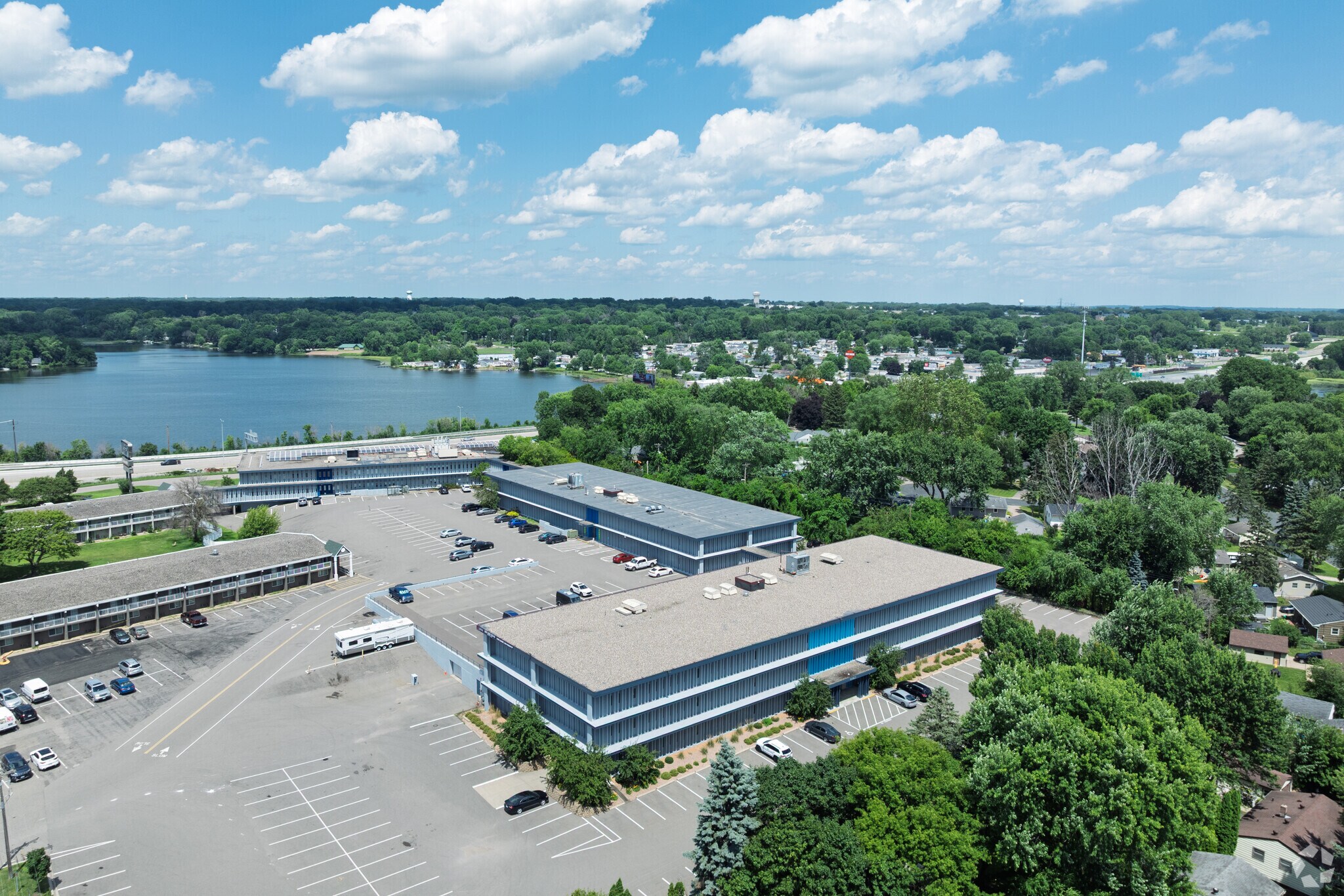 6063 Hudson Rd, Woodbury, MN à louer Aérien- Image 1 de 11