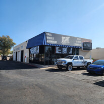 1266 W Chandler Blvd, Chandler AZ - Propriété automobile