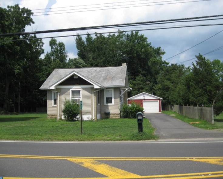 104 Juliustown Rd, Browns Mills, NJ à vendre - Photo du bâtiment - Image 1 de 1