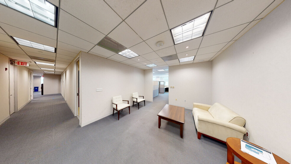 2 Bethesda Metro Ctr, Bethesda, MD for lease - Matterport 3D Scan - Image 2 of 33