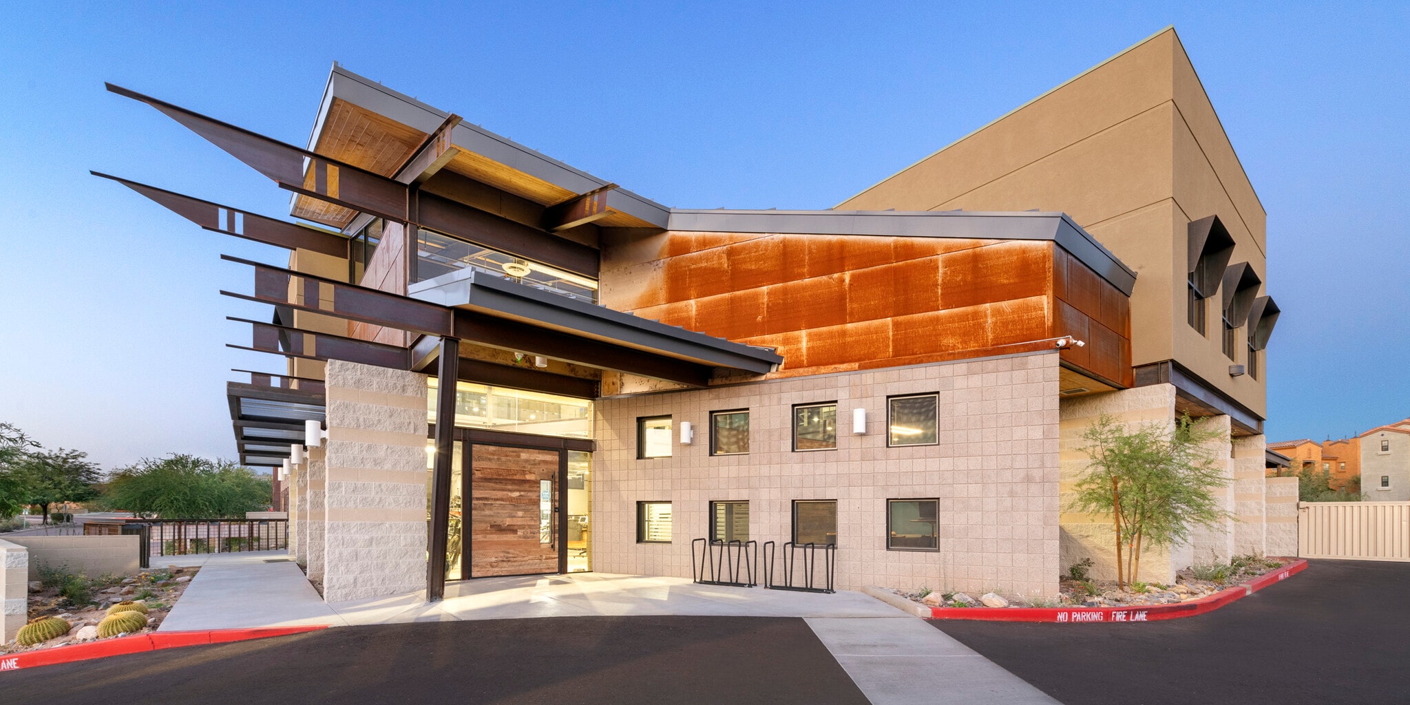 17465 N 93rd St, Scottsdale, AZ for lease Interior Photo- Image 1 of 6