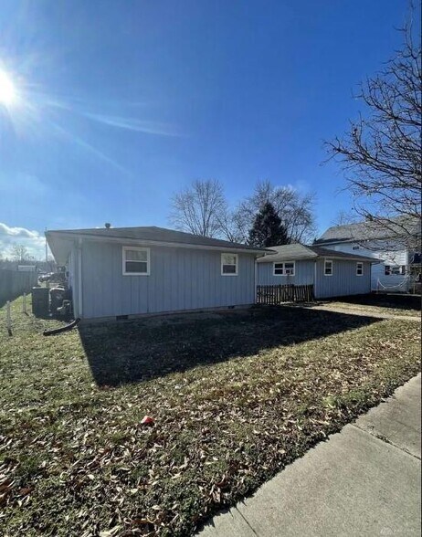 3218 Illinois Ave, Middletown, OH à vendre - Photo du bâtiment - Image 3 de 15