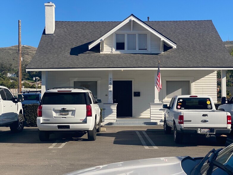 2606 N Ventura Ave, Ventura, CA à louer - Photo du bâtiment - Image 2 de 17