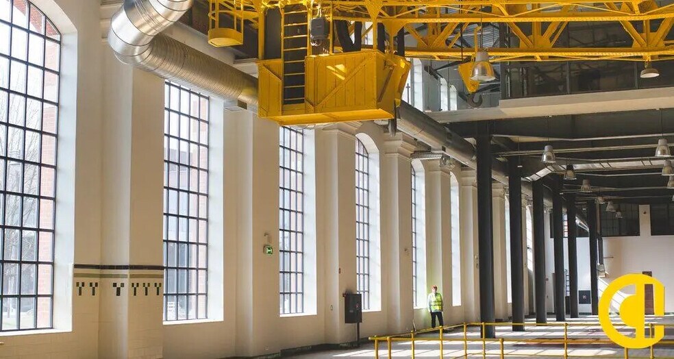 Bureau dans Lyon à louer - Photo du bâtiment - Image 1 de 17