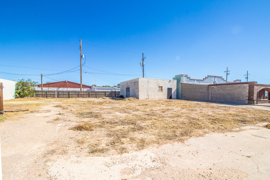 1937 Buddy Holly Ave, Lubbock, TX for sale - Building Photo - Image 2 of 3