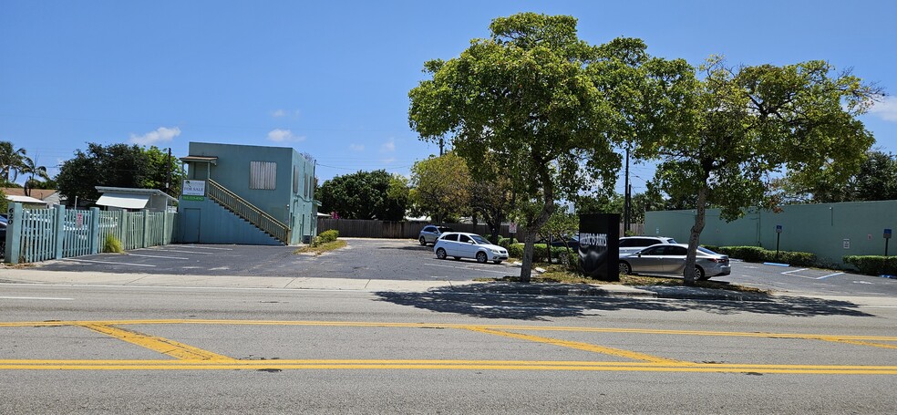 618 N Dixie Hwy, Lake Worth, FL for sale - Building Photo - Image 2 of 3