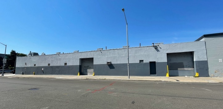 31-32 20th Ave, Astoria, NY for lease - Building Photo - Image 1 of 7