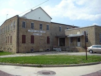 Plus de détails pour 203 W 2nd St, Gilman, IL - Industriel à vendre