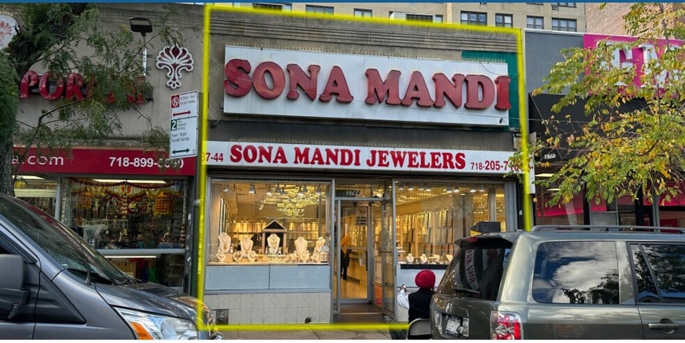 37-47-37-59 74th St, Jackson Heights, NY for lease - Building Photo - Image 1 of 2