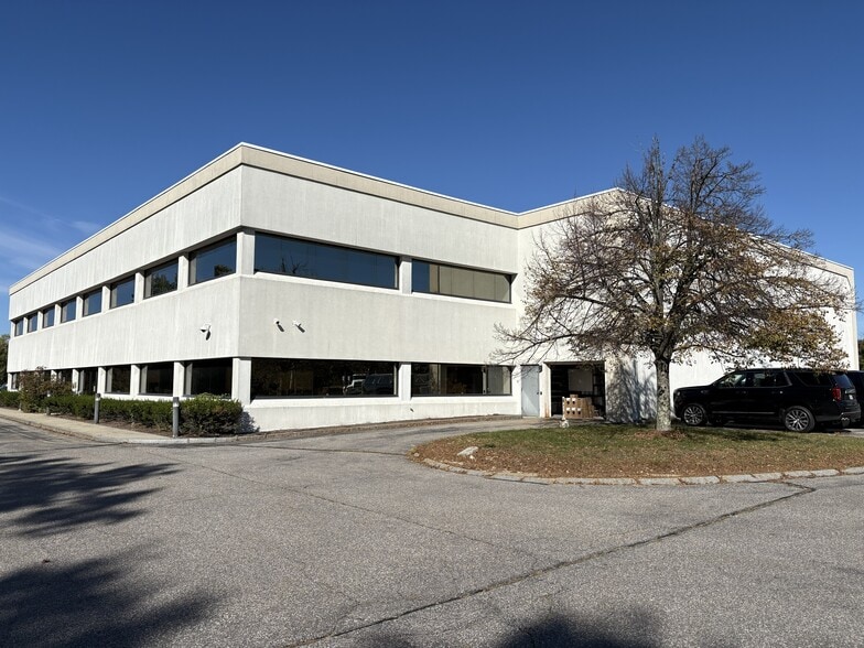 117 Londonderry Tpke, Hooksett, NH for lease - Building Photo - Image 2 of 18