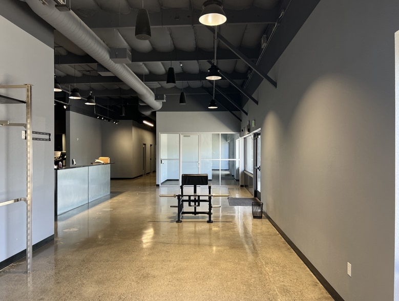 90 Casa Grande Rd, Petaluma, CA for lease - Interior Photo - Image 2 of 5