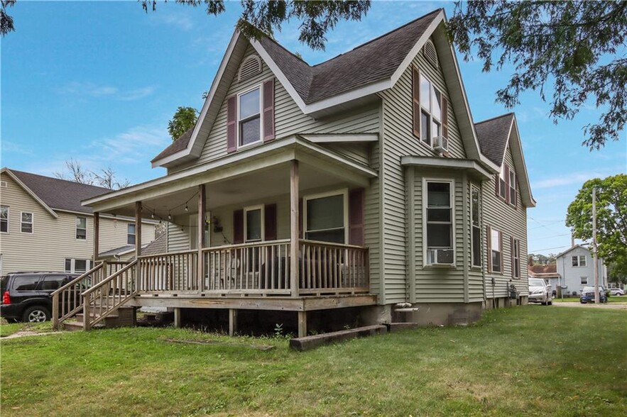 429 Niagara St, Eau Claire, WI for sale - Primary Photo - Image 1 of 15