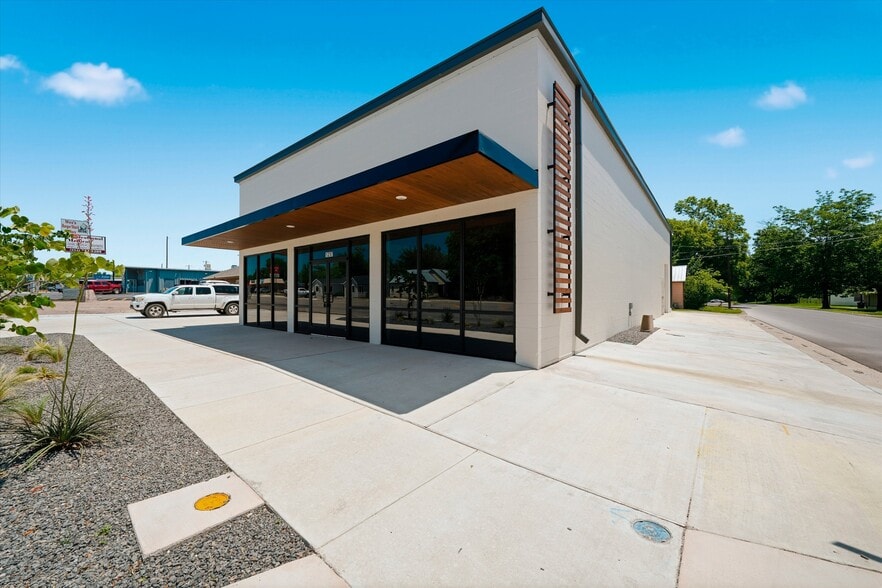 1315-1317 S 1st St, Temple, TX for sale - Building Photo - Image 2 of 8