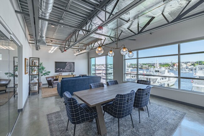 More details for 2284-2360 W Commodore Way, Seattle, WA - Office, Flex for Lease