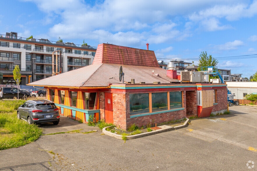 4775 Hastings St, Burnaby, BC for sale - Primary Photo - Image 1 of 2
