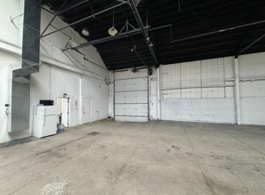 1649 S 83rd St, Milwaukee, WI for lease Interior Photo- Image 1 of 4