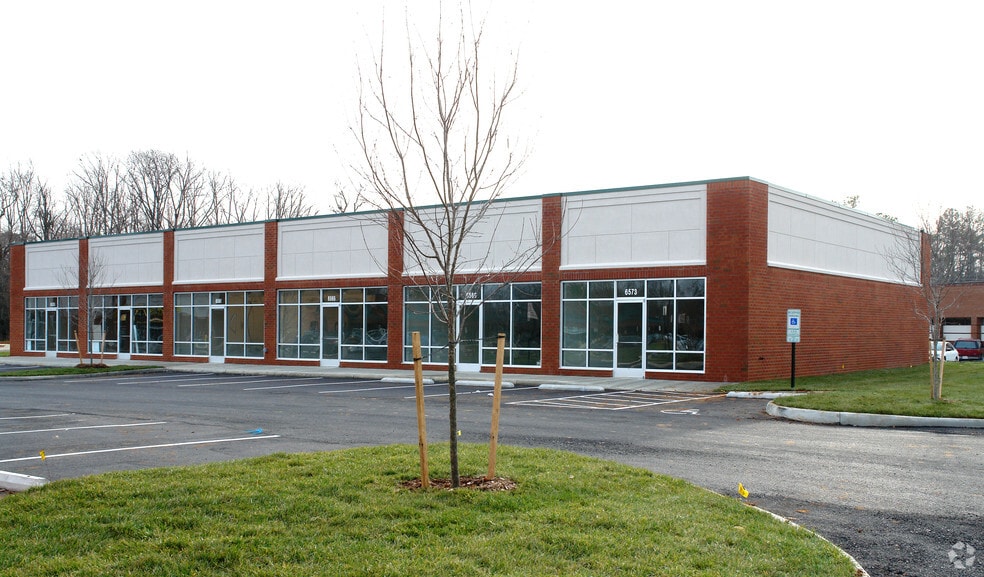 6501-6529 Ironbridge Pl, Richmond, VA for lease - Building Photo - Image 2 of 2