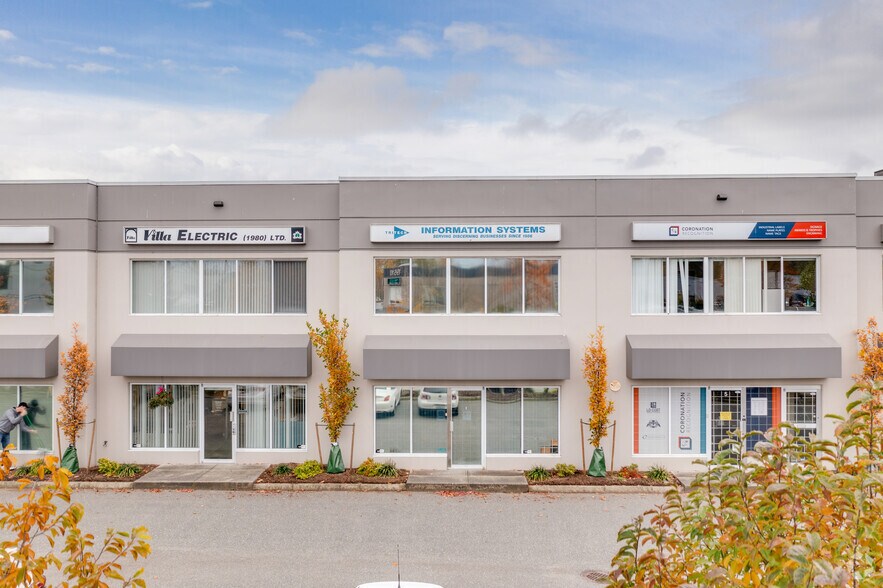 5492 Production Blvd, Surrey, BC à vendre - Photo du bâtiment - Image 3 de 5