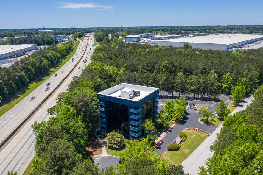 4400-4405 Mall Blvd, Union City, GA à louer - Photo du bâtiment - Image 3 de 3