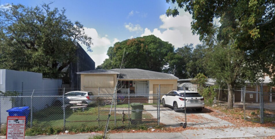 2110 NW 22nd Ct, Miami, FL for sale - Building Photo - Image 1 of 2