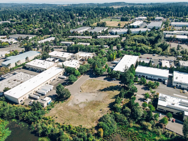 19335 SW 97th Ave, Tualatin, OR à vendre - Photo du bâtiment - Image 3 de 6