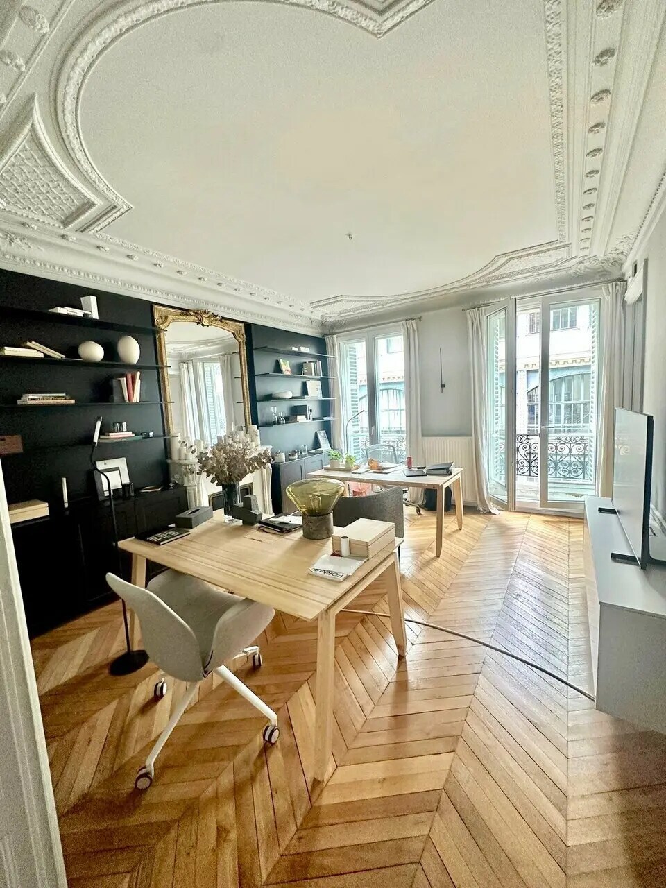 28 Rue De Caumartin, Paris for lease Interior Photo- Image 1 of 6