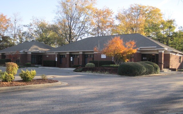 1301 Medical Dr, Fayetteville, NC for lease Building Photo- Image 1 of 2