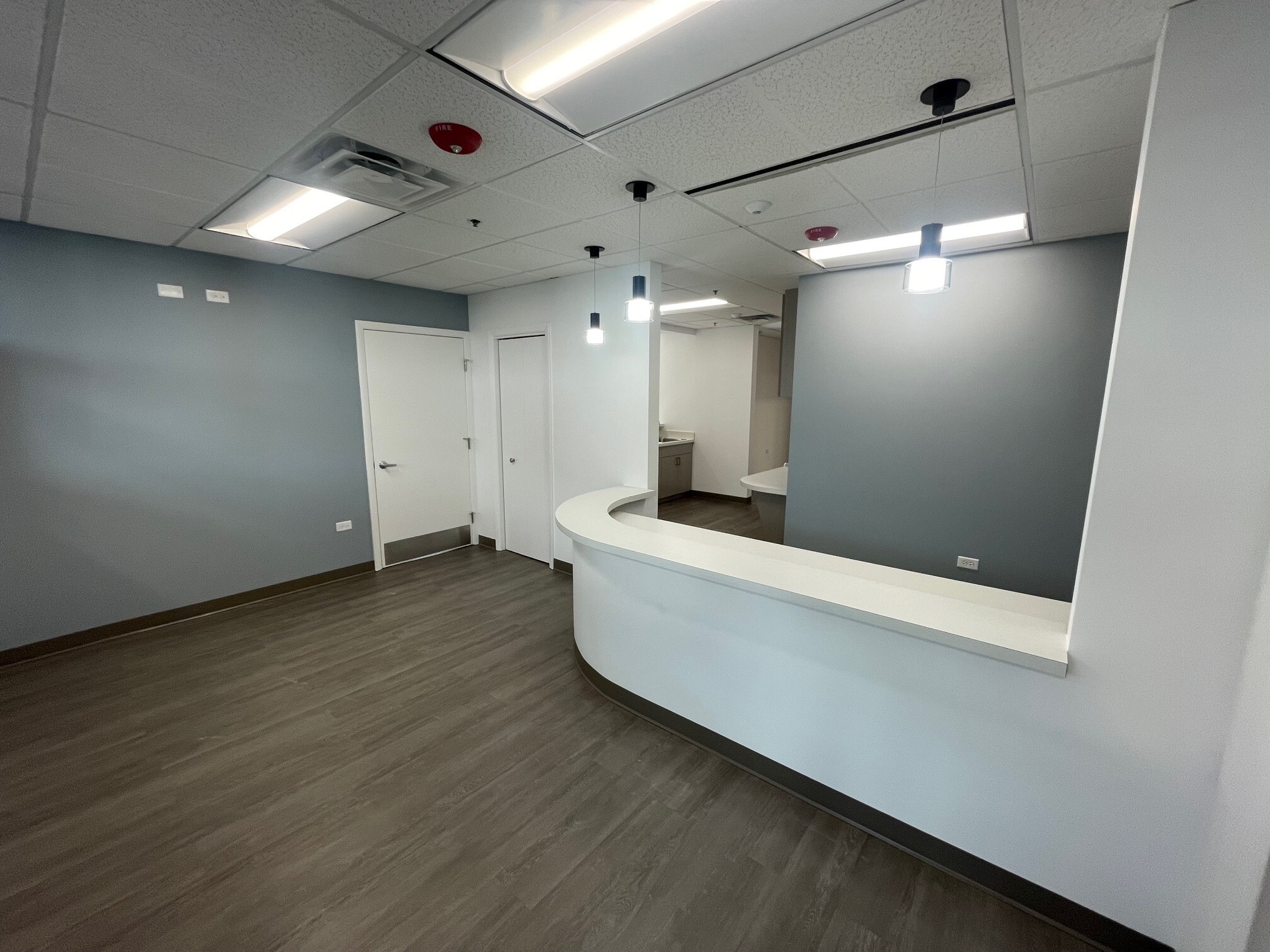 1020 E Ogden Ave, Naperville, IL for lease Interior Photo- Image 1 of 14