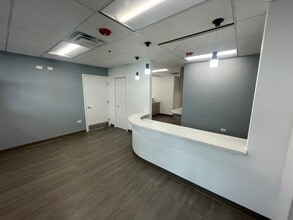 1020 E Ogden Ave, Naperville, IL for lease Interior Photo- Image 1 of 14