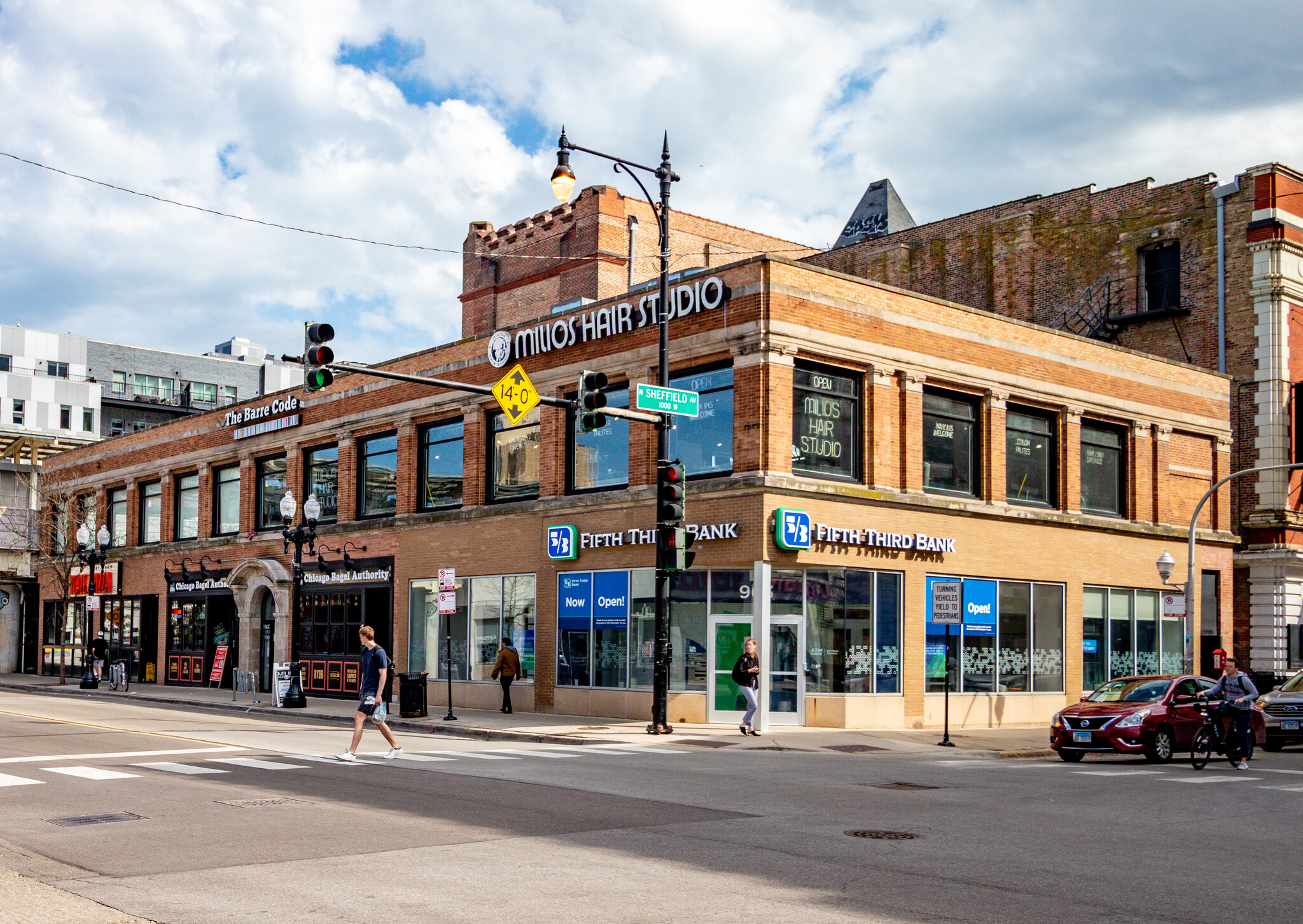 953 W Belmont, Chicago, IL à vendre Photo du bâtiment- Image 1 de 1