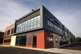 Plus de détails pour Local d'activités à louer