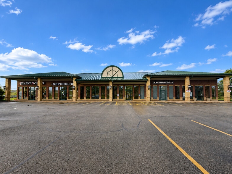 2127 Midlands Ct, Sycamore, IL for lease - Building Photo - Image 2 of 19
