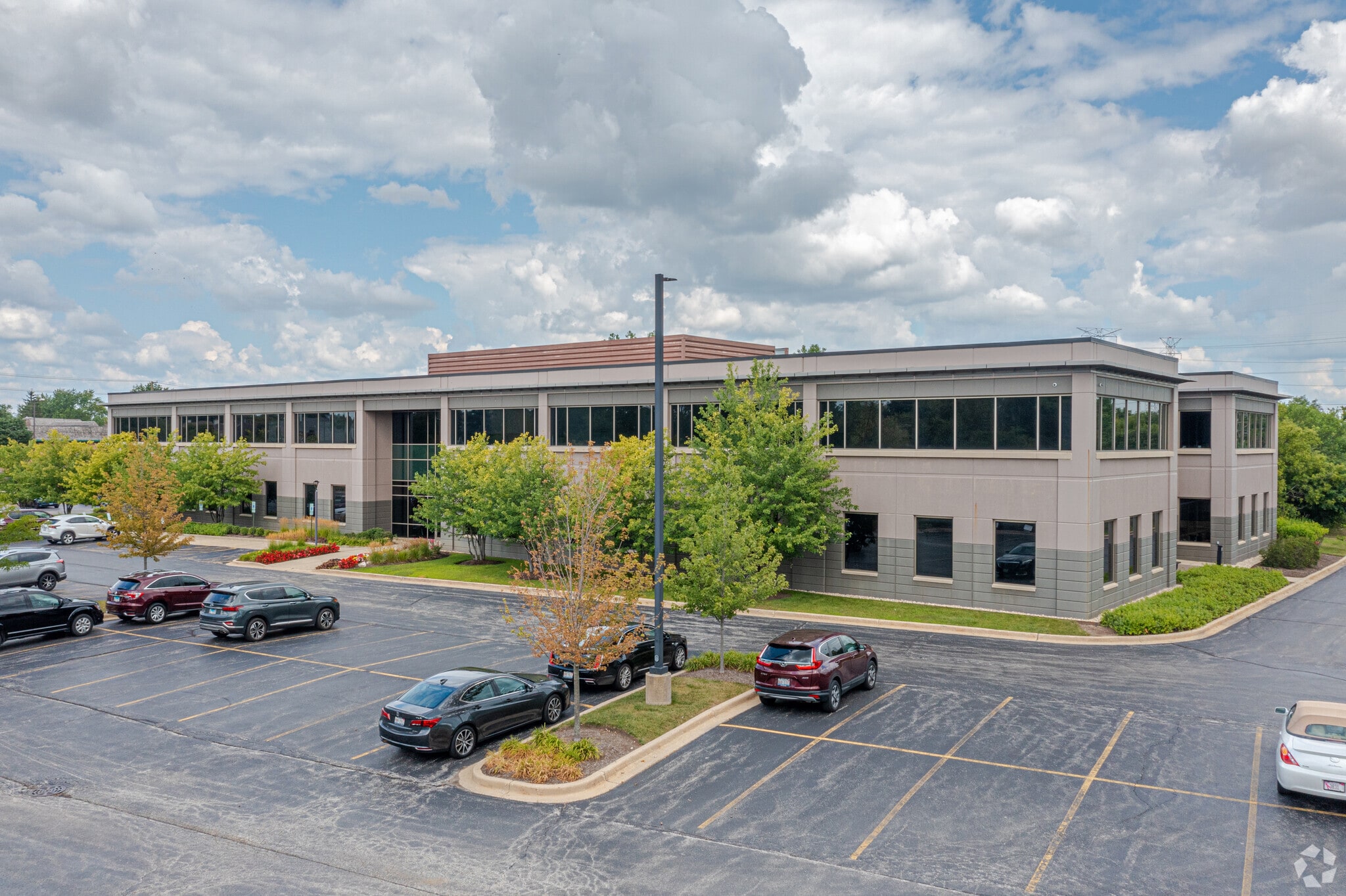 975 Weiland Rd, Buffalo Grove, IL for lease Primary Photo- Image 1 of 6