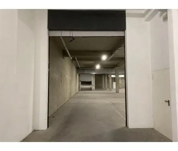 Industriel dans Paris à louer - Photo intérieure - Image 2 de 6