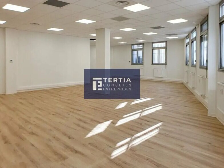 Office in Montpellier for lease - Building Photo - Image 2 of 7