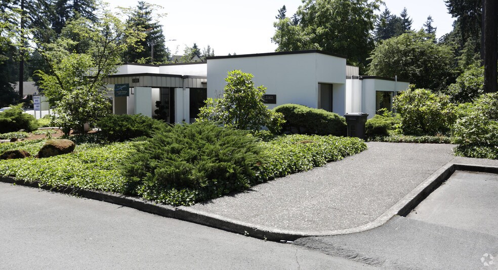 16455 Boones Ferry Rd, Lake Oswego, OR à vendre - Photo principale - Image 1 de 5