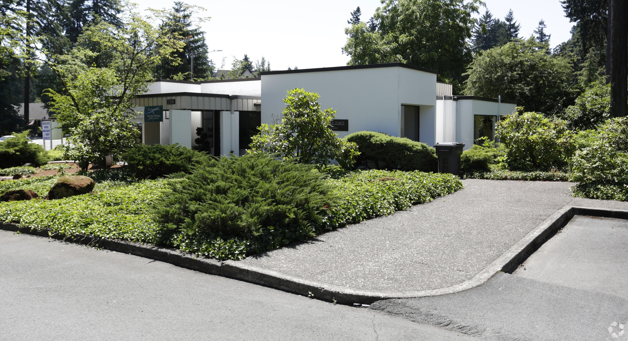 16455 Boones Ferry Rd, Lake Oswego, OR for sale Primary Photo- Image 1 of 6