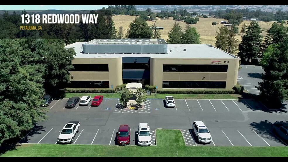 1318 Redwood Way, Petaluma, CA à louer - Vidéo sur l’inscription commerciale - Image 2 de 4