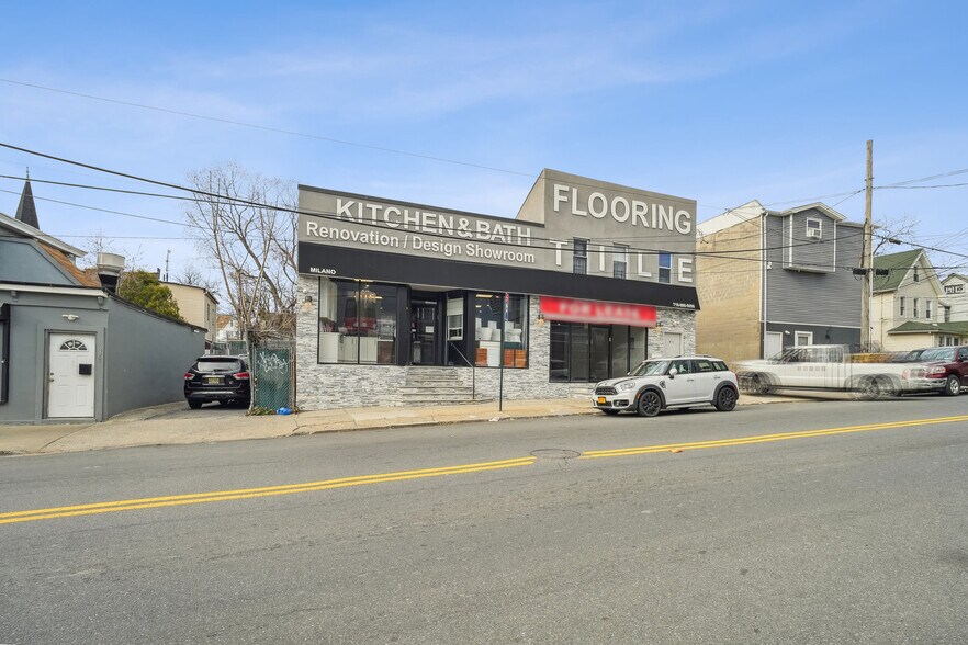 871 Post Ave, Staten Island, NY à vendre - Photo du bâtiment - Image 2 de 9
