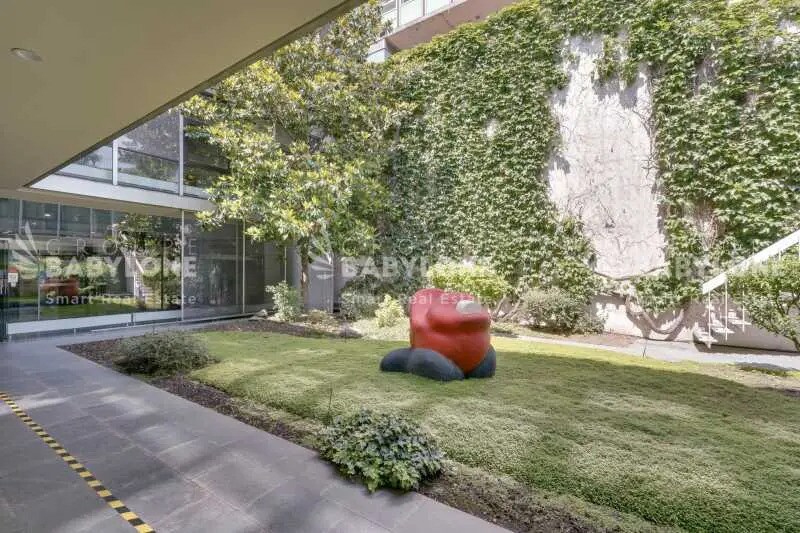 Office in Puteaux for lease - Building Photo - Image 3 of 13